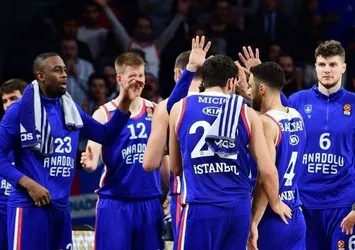 Anadolu Efes deplasmanda galip