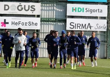 Fenerbahçe'de Avrupa mesaisi sürüyor