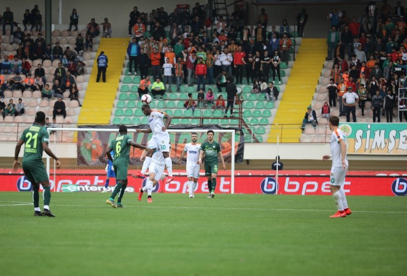 Alanyaspor - Bursaspor maçından kareler...