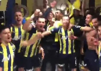 Kanarya'da futbolcular derbi sonrası böyle sevindi!