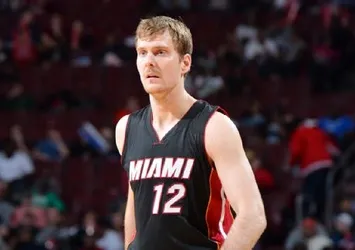 Zoran Dragic resmen Anadolu Efes'te