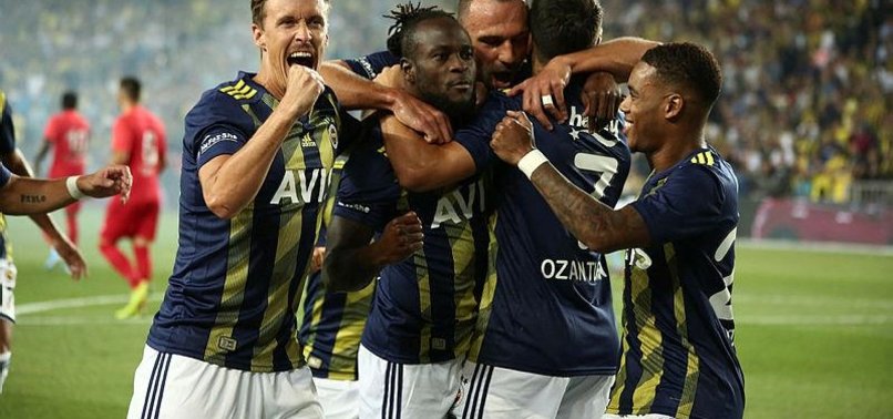 Fenerbahçe şampiyon gibi başladı