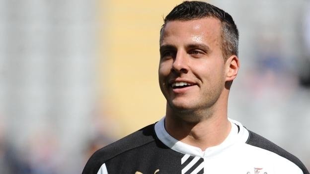 Beşiktaş’ta savunmaya İngiliz stoper