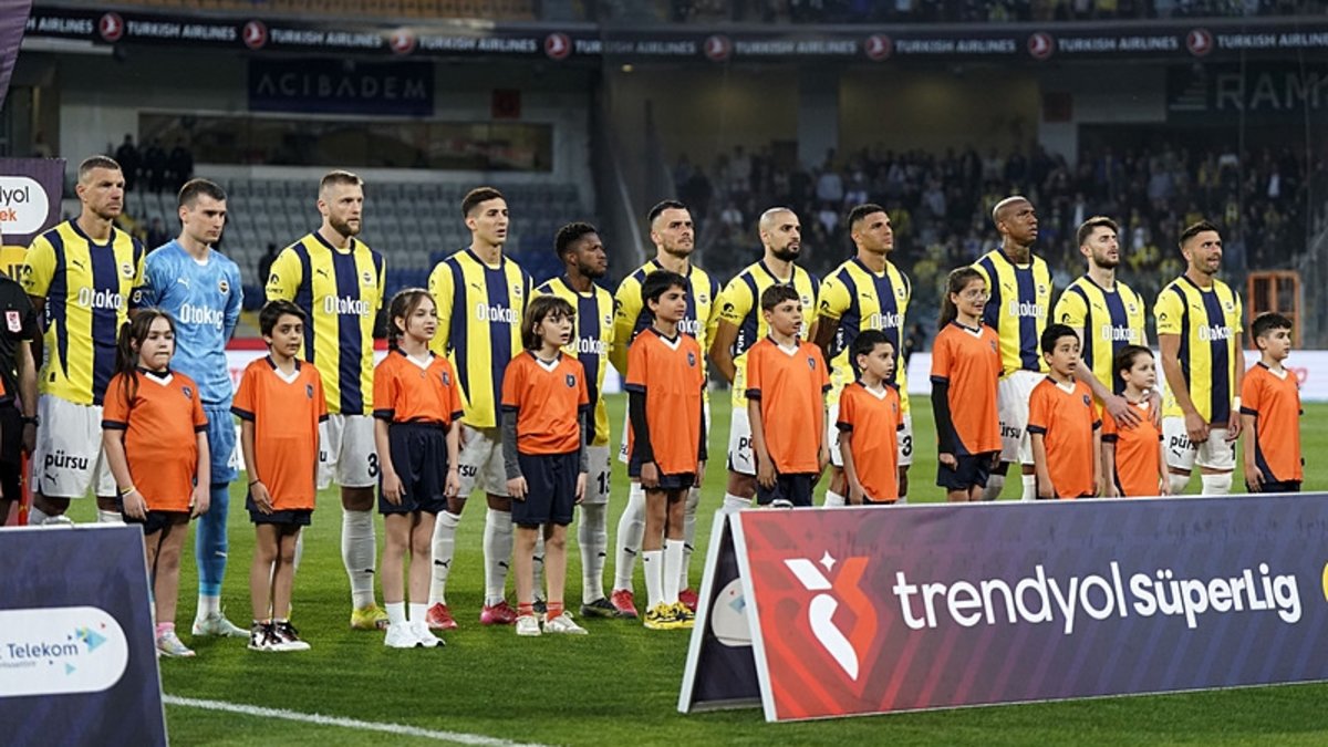 Fenerbahçe'de Sofyan Amrabat şoku! Fenerbahçe'de Sofyan Amrabat şoku!