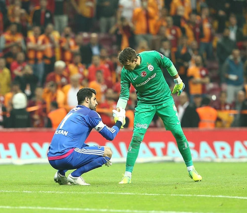 Fernando Muslera’dan ayrılık sinyali!.