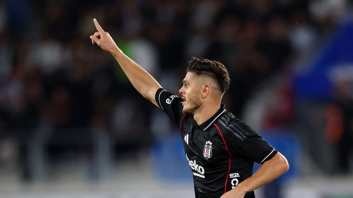 Beşiktaş'ta Rashica krizi! Kadroda yer almamıştı... Beşiktaş'ta Rashica krizi! Kadroda yer almamıştı...