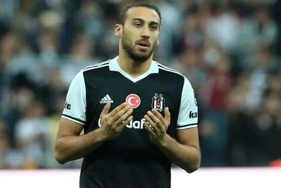Cenk Tosun ilk peşinde