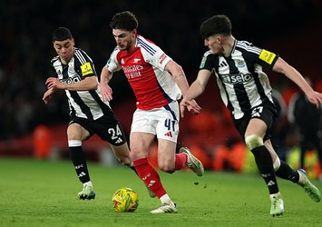 Newcastle United deplasmanda Arsenal'i devirdi!