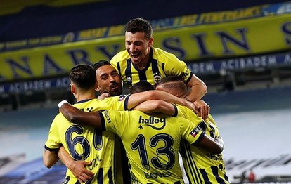 Son dakika spor haberi: Fenerbahçe Emre Belözoğlu ile kendini buldu! Kadıköy’de 4’te 4