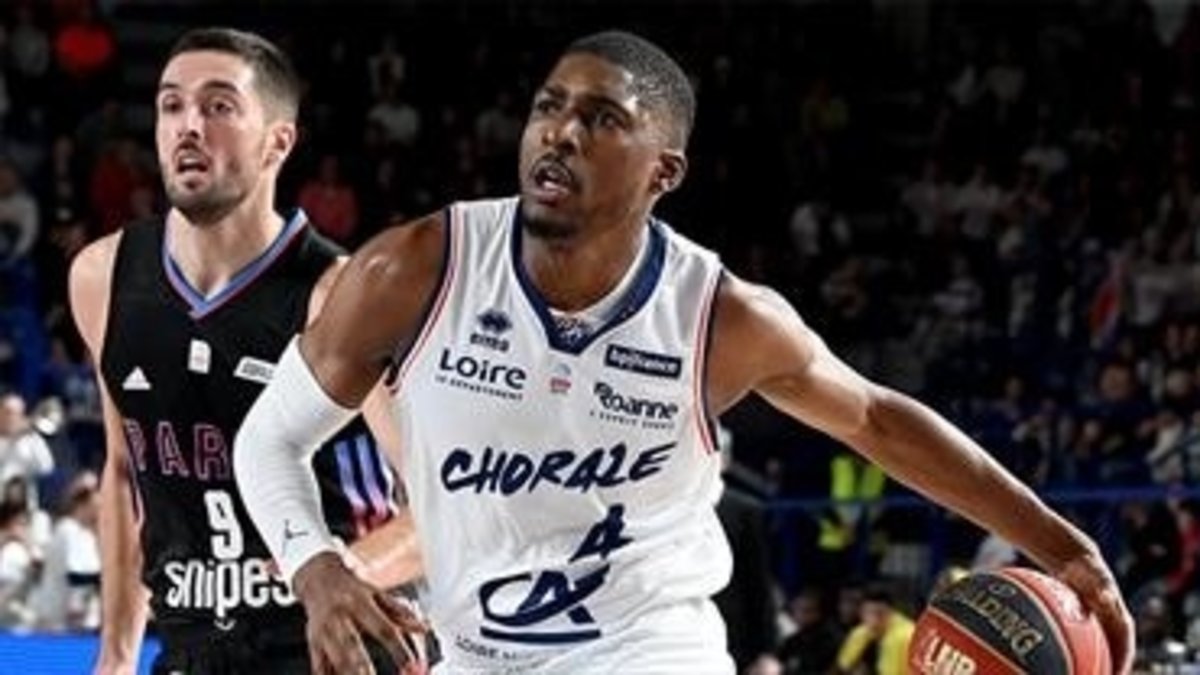 Mersin Spor, 4 oyuncuyu renklerine bağladı