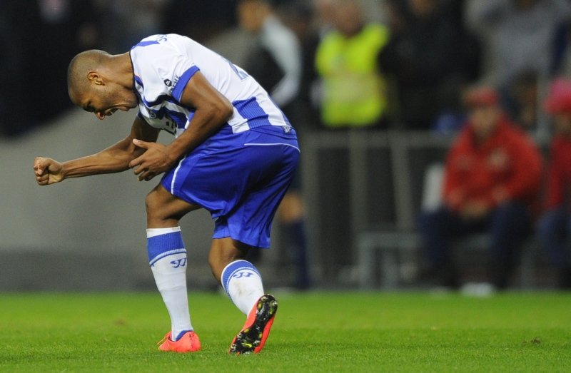 Fenerbahçe yıldız ismin transferini bitiriyor!