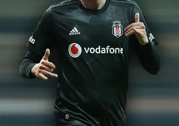 Beşiktaş'ta ayrılık! Yıldız oyuncu gidiyor