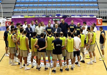 Fenerbahçe Erkek Basketbol Takımı sezonu açtı