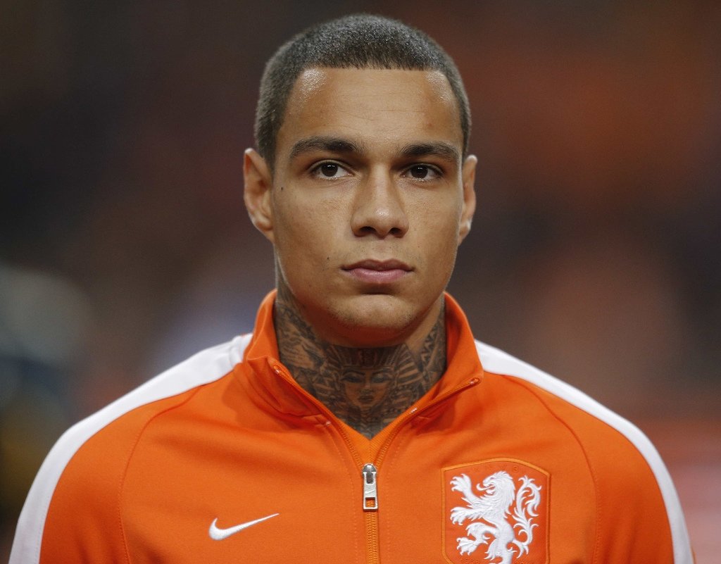 Fenerbahçe van der Wiel’i resmen açıkladı!