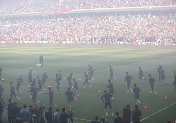 Fırtına taraftarı önünde çalıştı!