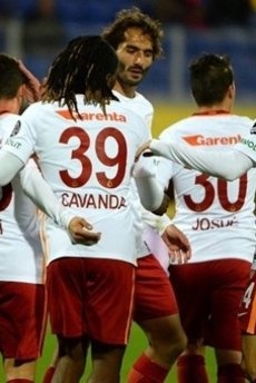 Galatasaray deplasmanda Levski Sofya'yı devirdi
