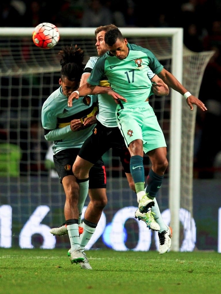 Galatasaray Lombaerts ile ilgileniyor