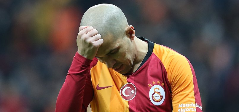 Galatasaray Feghouli ile zirveyi kaçırdı!