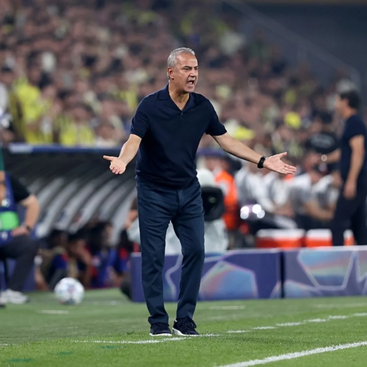 Fenerbahçe'de İsmail Kartal, Lyon maçı sonrası konuştu! "Avantajlı skor elde edemesek de..."