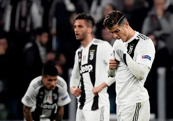 Juve çöktü
