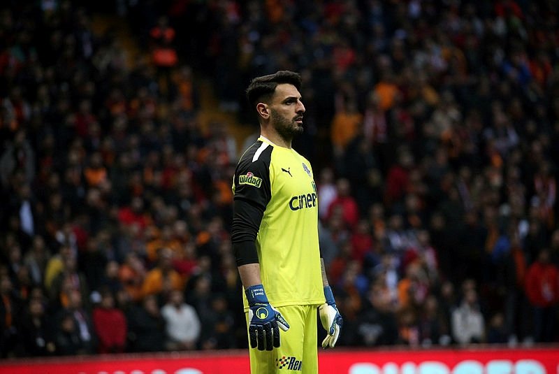 Galatasaray signs goalkeeper Günay Güvenç | Galatasaray transfer news and updates