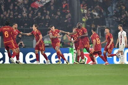 Milan’ı deviren Roma yarı finalde!