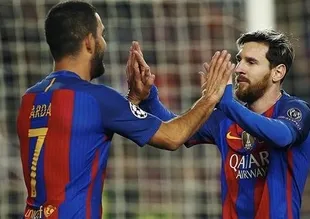 Arda Turan'lı Barcelona üç hafta sonra kazandı