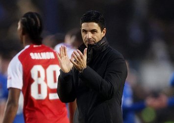 Arsenal rahat turladı!