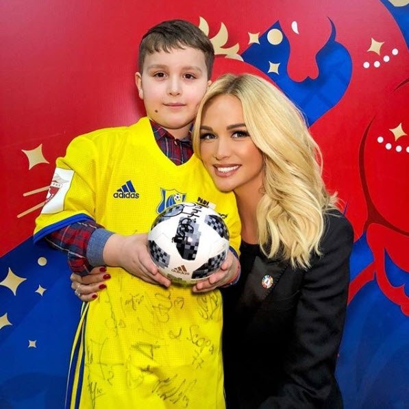 2018 Dünya Kupası Elçisi Victoria Lopyreva’dan Galatasaray mesajı