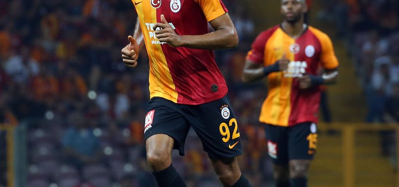 Galatasaray'ın yıldızı Steven Nzonzi fena yakalandı