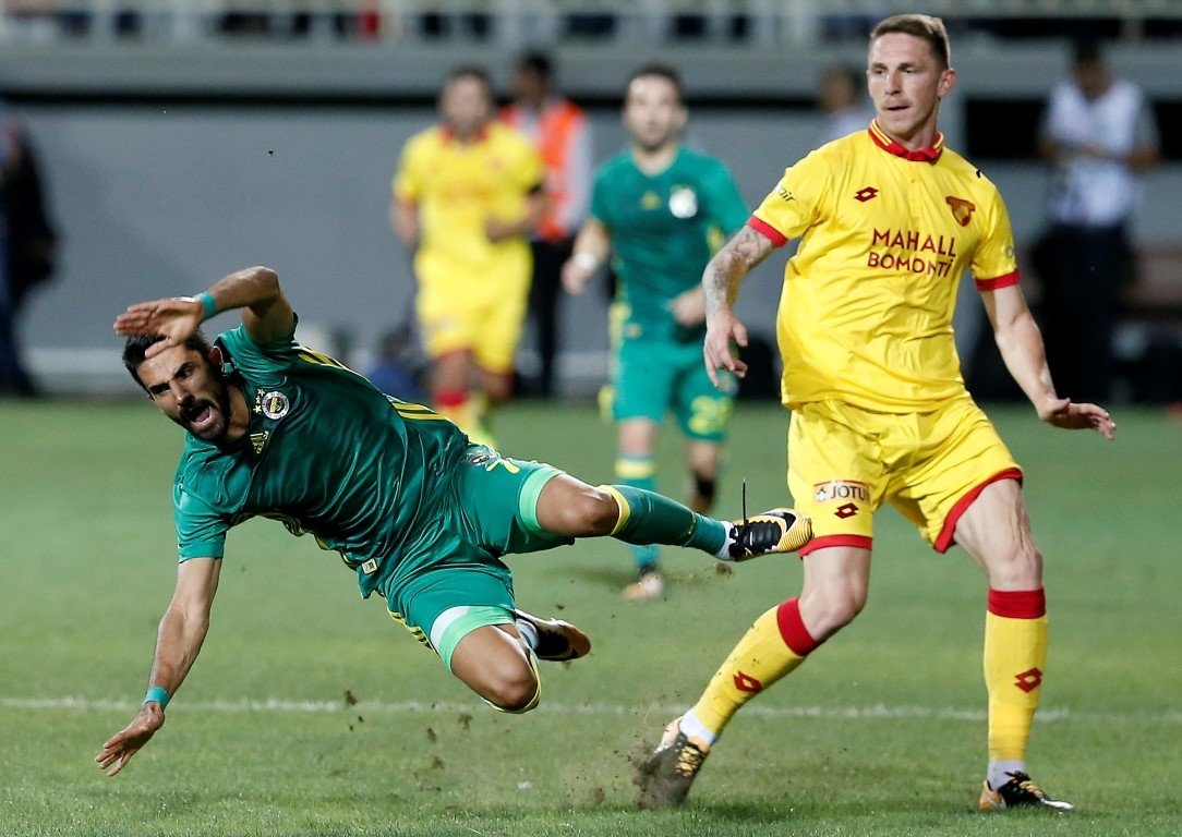 Göztepe - Fenerbahçe maçından kareler