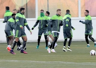 Atiker Konyaspor, Gent maçına hazır