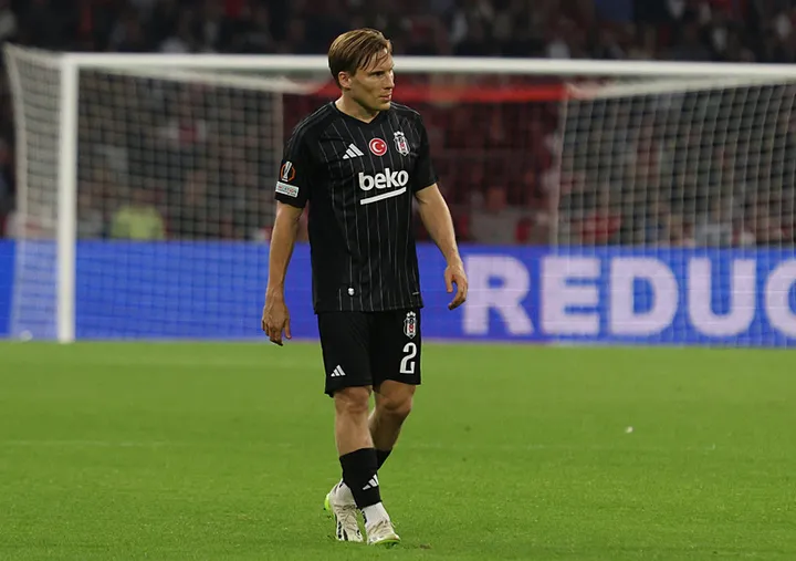 Beşiktaş'ta yıldız isim Kayserispor maçı kadrosundan çıkarıldı! - 1