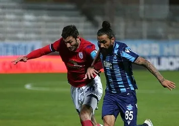 Adana Demir 4 golle güldü