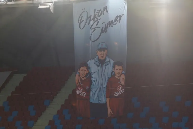 Trabzonspor Galatasaray maçında Özkan Sümer'i unutmadı! - 2
