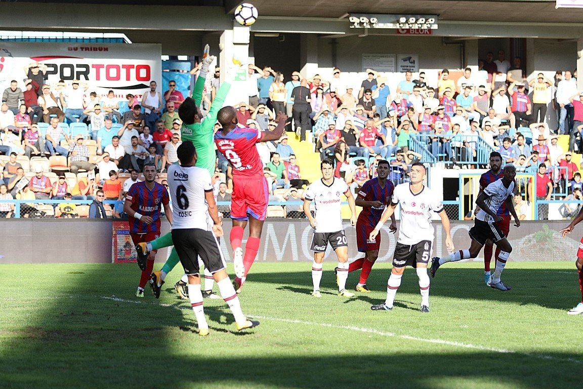 Karabükspor - Beşiktaş maçından kareler