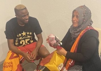 Victor Osimhen Neslihan Teyze ile buluştu