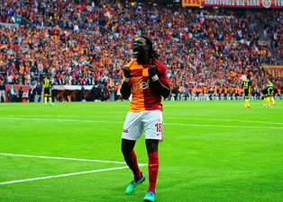 Bir Gomis etmediler!