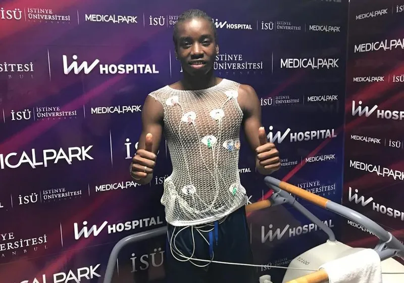 Trabzonspor'un yeni transferi Fousseni Diabate sağlık kontrollerinden geçti - 1