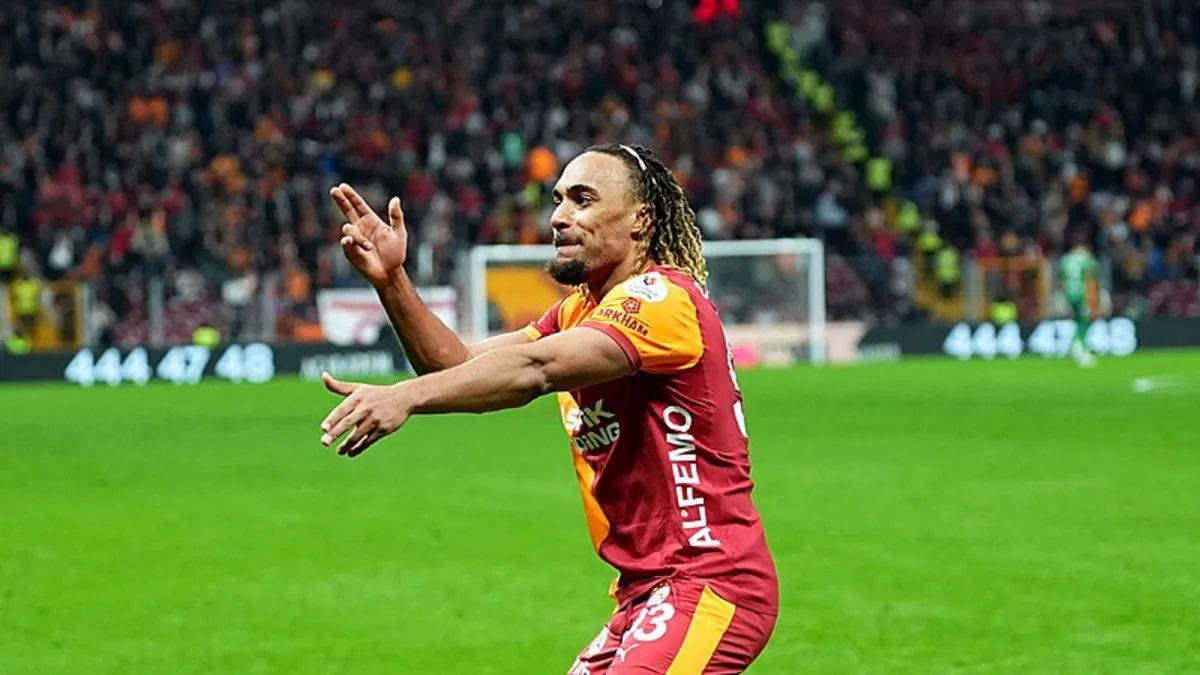 Galatasaray’dan Sacha Boey hamlesi! Karar verildi