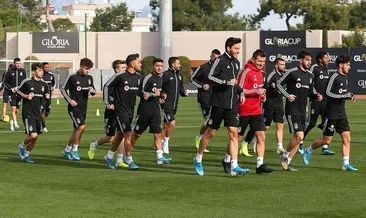 Beşiktaş sahaya iniyor