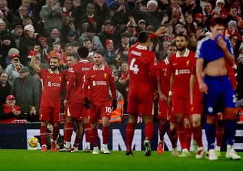 Liverpool evinde Leicester'ı devirdi!