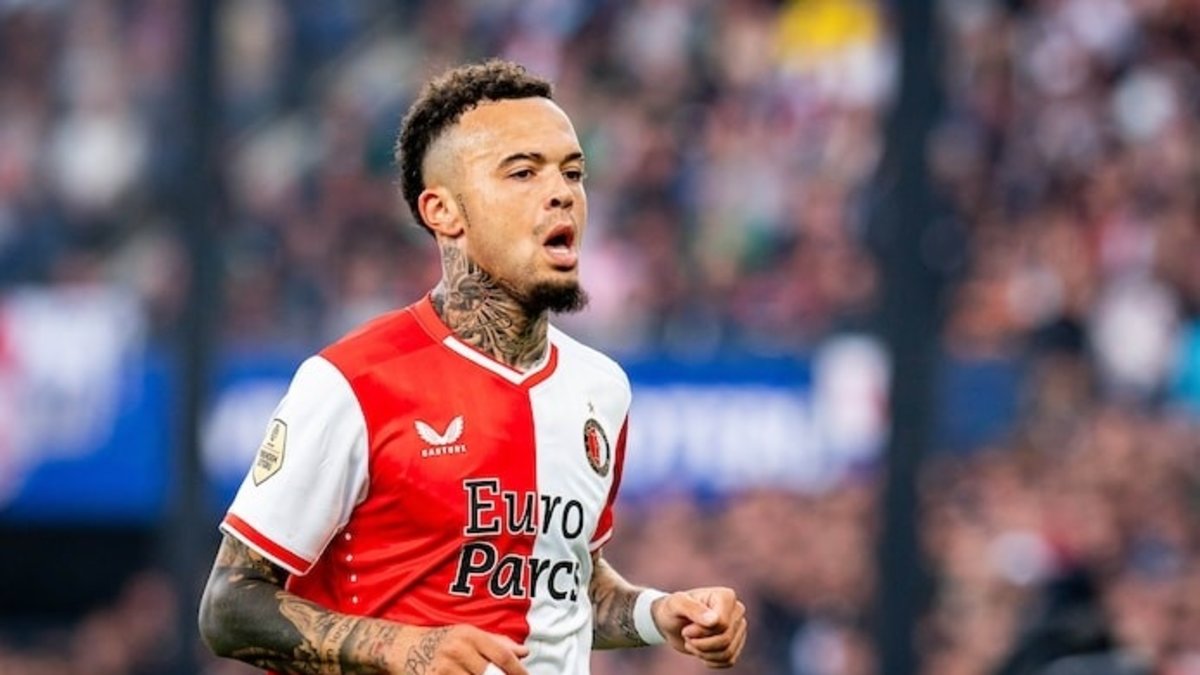 Jose Mourinho onu istedi! Fenerbahçe'nin yeni sol beki Hollanda'dan Jose Mourinho onu istedi! Fenerbahçe'nin yeni sol beki Hollanda'dan