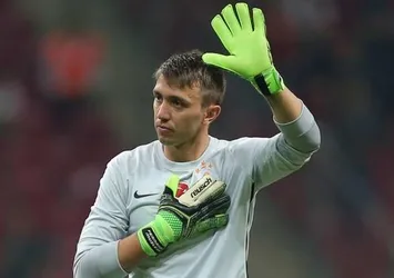 Muslera yuvadan uçuyor! İşte yeni adresi