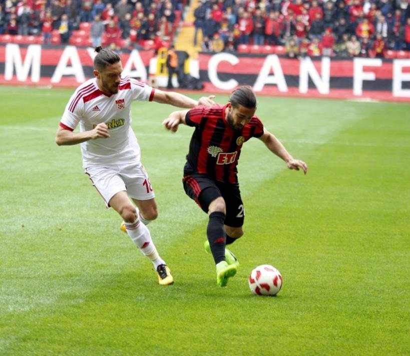 Igor Tudor’u bekleyen zor karar