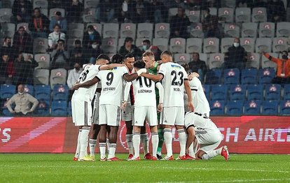 Başakşehir Beşiktaş maçında Sergen Yalçın’dan 4 değişiklik!