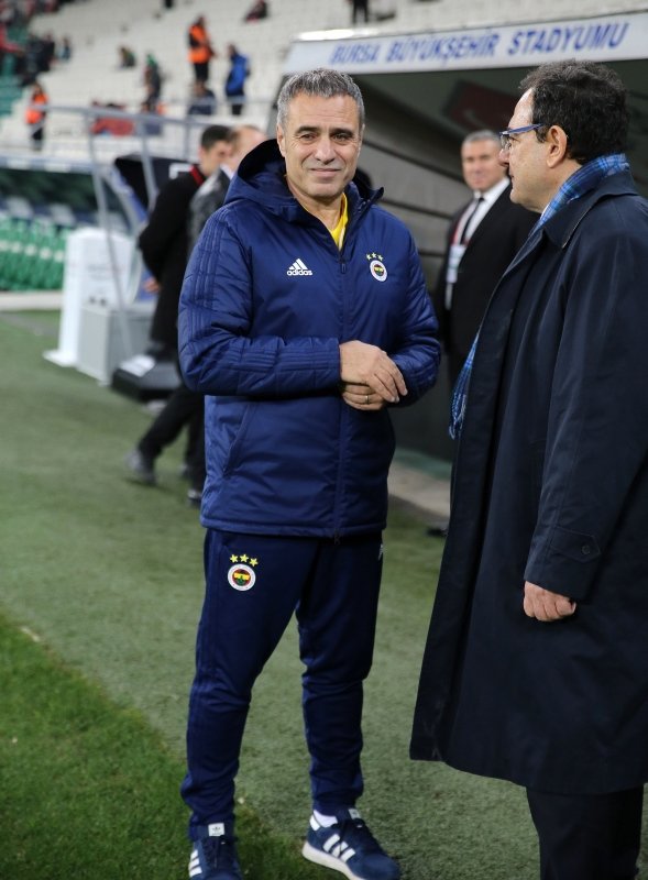 Ersun Yanal’dan ’moral’ vurgusu!