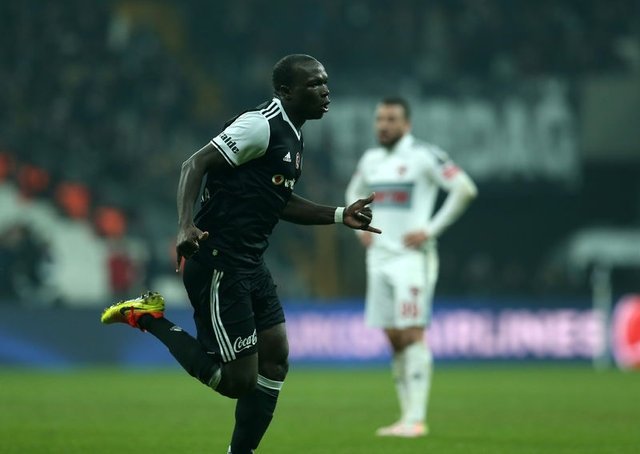 Fransa’daki Aboubakar zirvesinde neler yaşandı?