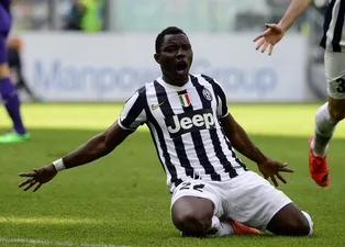 Galatasaray Kwadwo Asamoah ile anlaştı