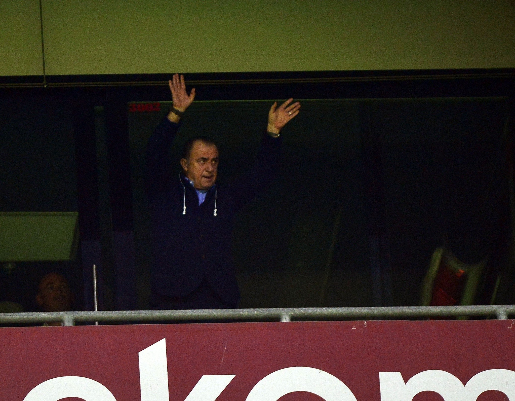 Fatih Terim maçı tribünden izledi